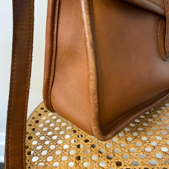 Vintage Coach Willis British Tan 9927 Shoulder Crossbody Bag - Picture 6 of 12